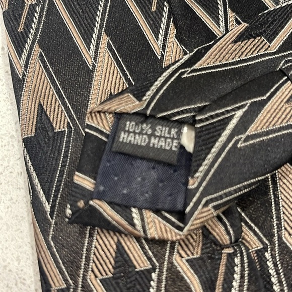 Dona / Dona 100% Silk Hand-Made Tie - Black and Brown Diamond Pattern - Picture 6 of 6